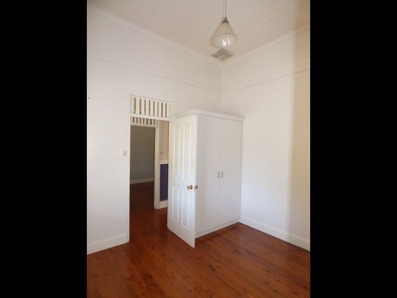 20 McDowall Street, Roma QLD 4455