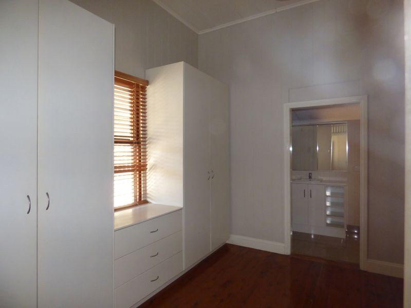 20 McDowall Street, Roma QLD 4455