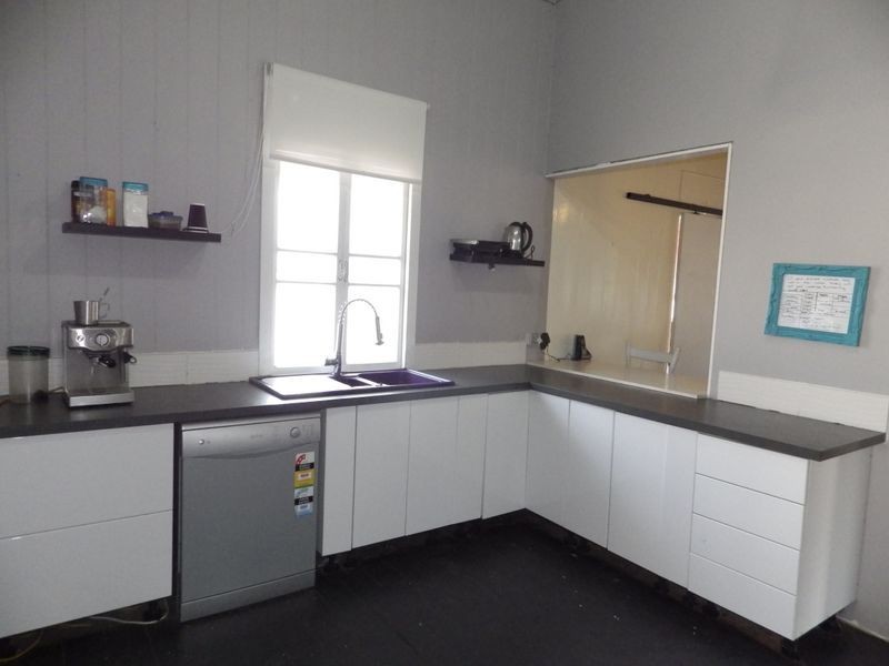 108 Arthur Street, Roma QLD 4455