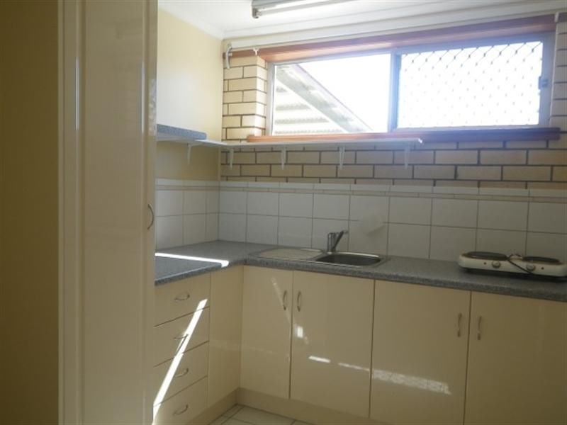 47 Taylor Street, Roma QLD 4455