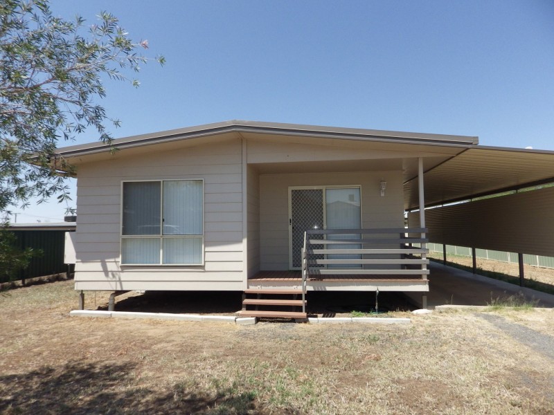 24 South Street, Roma QLD 4455