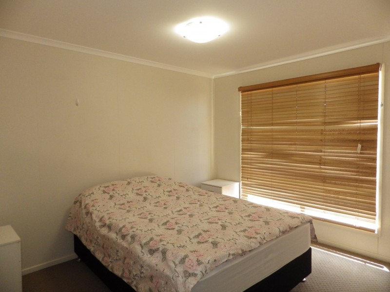 24 South Street, Roma QLD 4455