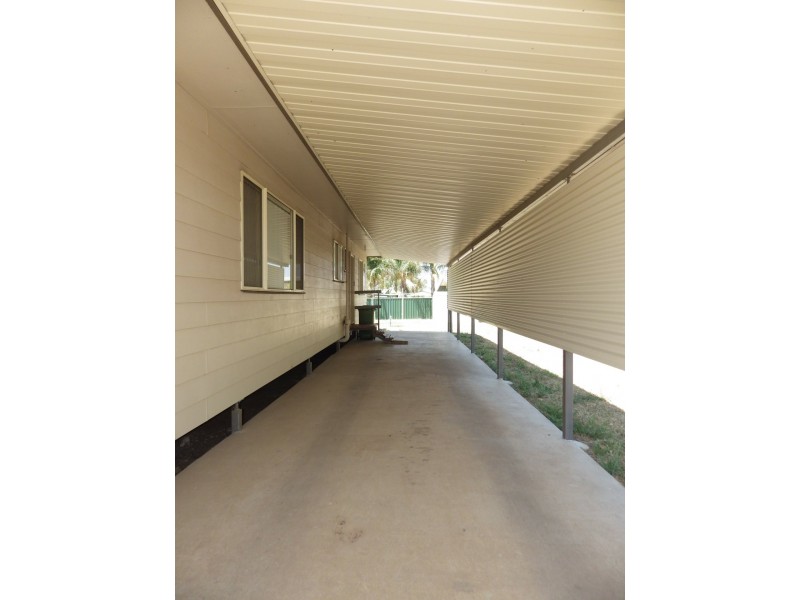 24 South Street, Roma QLD 4455