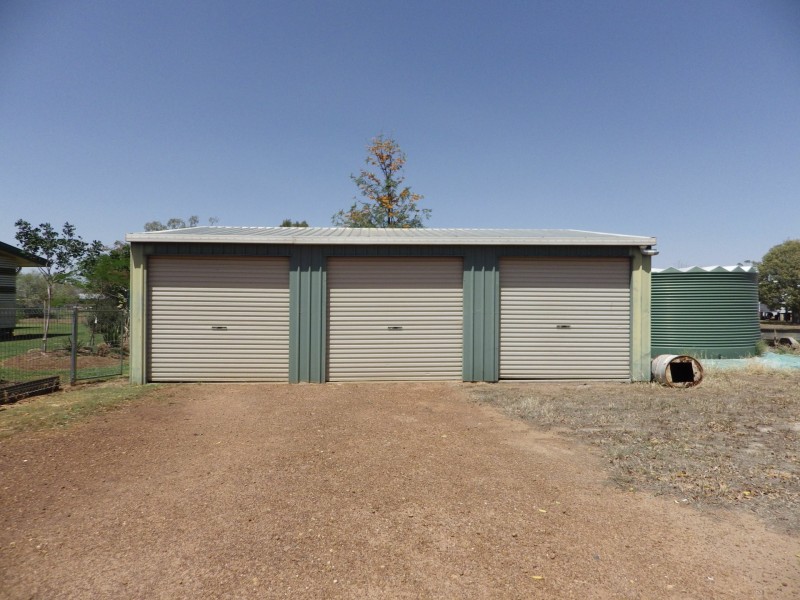 60 Russell Street, Wallumbilla QLD 4428