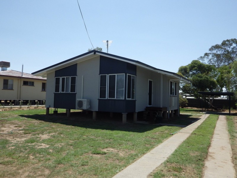 22 Downs Street, Roma QLD 4455