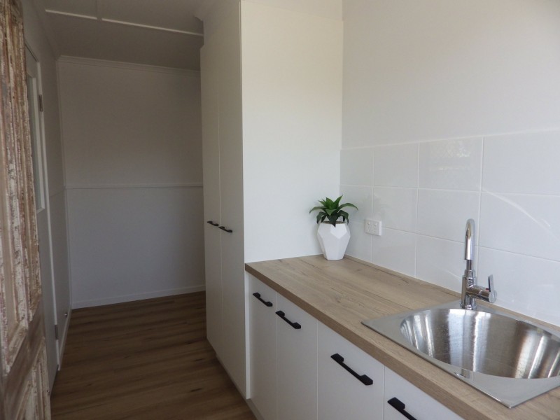 22 Downs Street, Roma QLD 4455