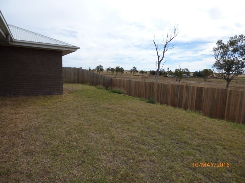27 Wheeler Drive, Roma QLD 4455
