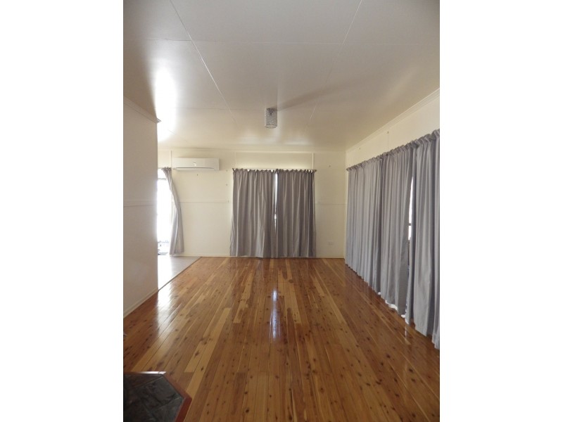 56 Rugby Street, Mitchell QLD 4465