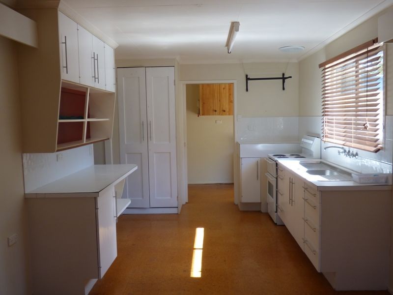 57 Taylor Street, Roma QLD 4455