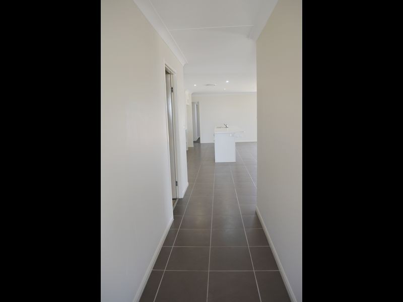 71 Taylor Street, Roma QLD 4455