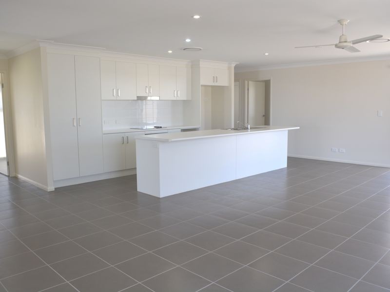71 Taylor Street, Roma QLD 4455