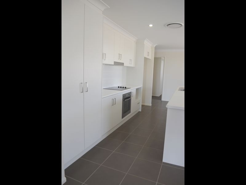 71 Taylor Street, Roma QLD 4455