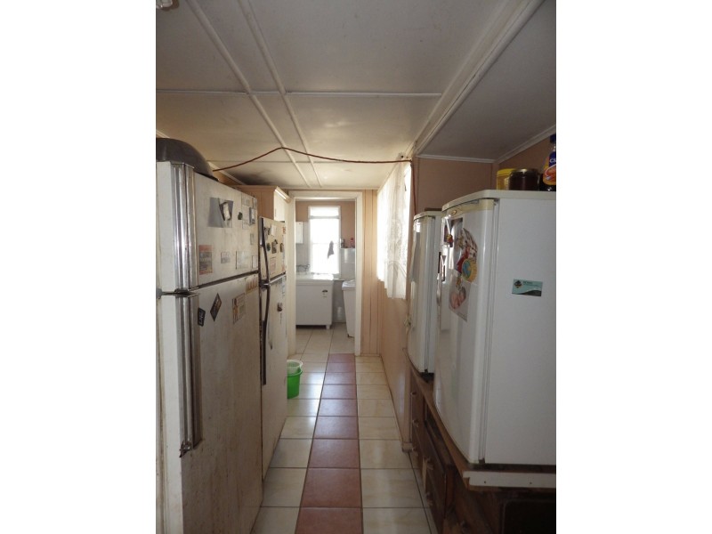 52 William Street, Surat QLD 4417