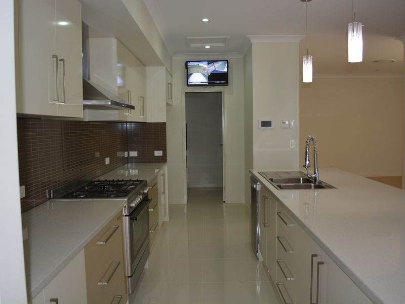 17 Beetson Drive, Roma QLD 4455