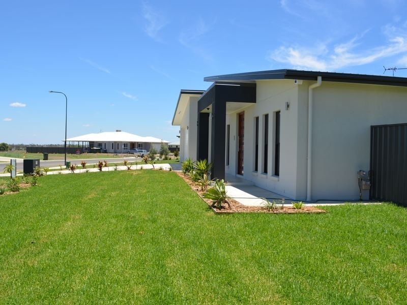 17 Beetson Drive, Roma QLD 4455