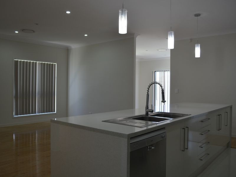 17 Beetson Drive, Roma QLD 4455