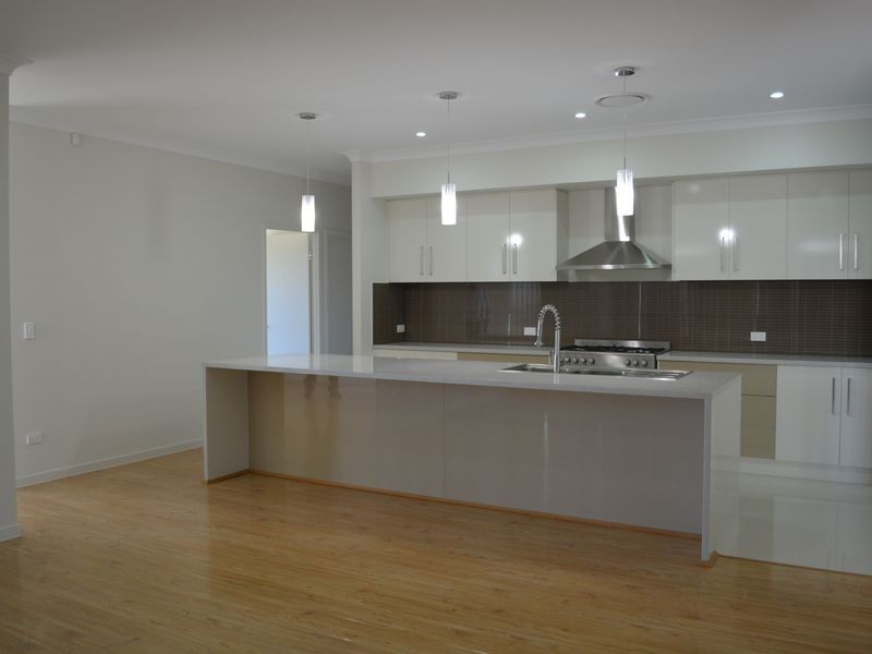17 Beetson Drive, Roma QLD 4455