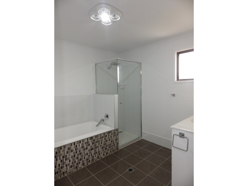 118a Charles Street, Roma QLD 4455