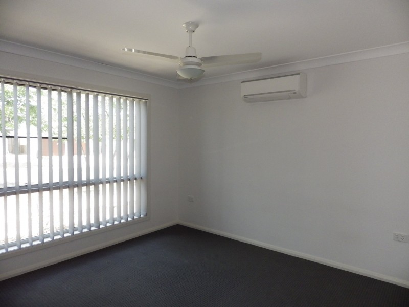 12 Lomandra Avenue, Roma QLD 4455