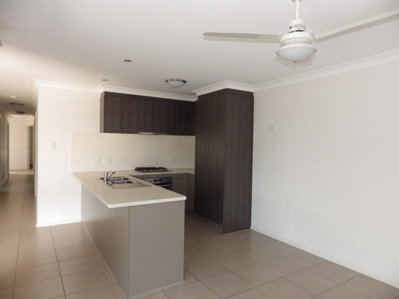 12 Lomandra Avenue, Roma QLD 4455