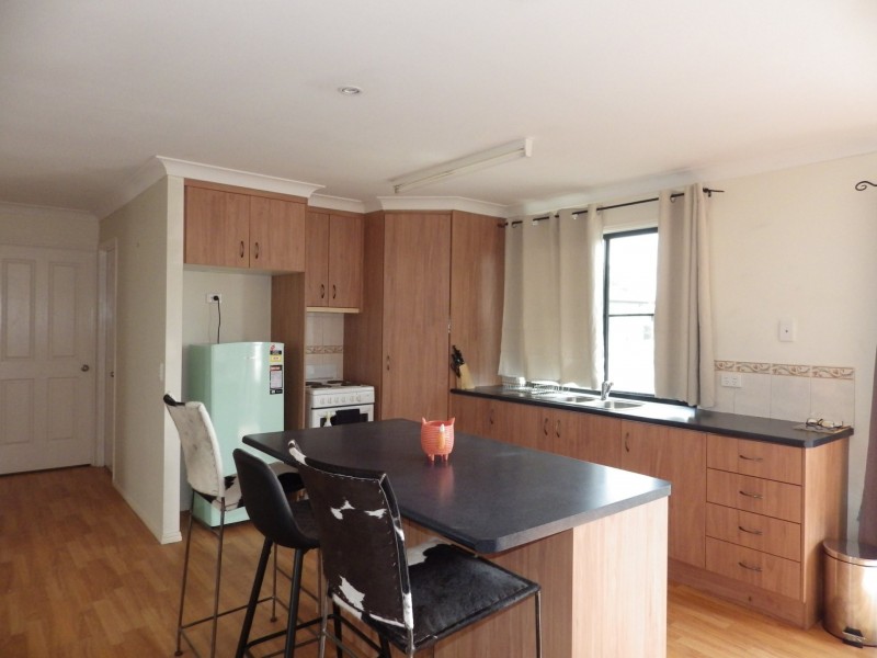 15 Karalee Court, Roma QLD 4455