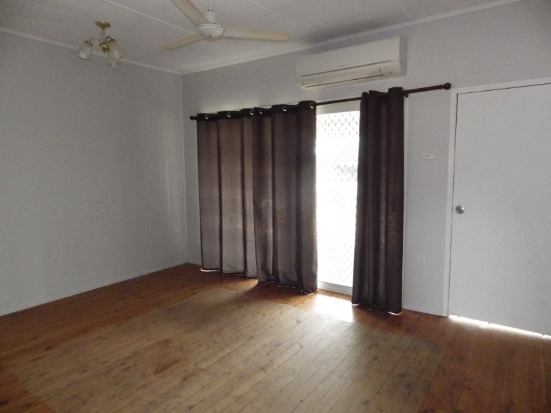 15 Wright Street, Roma QLD 4455