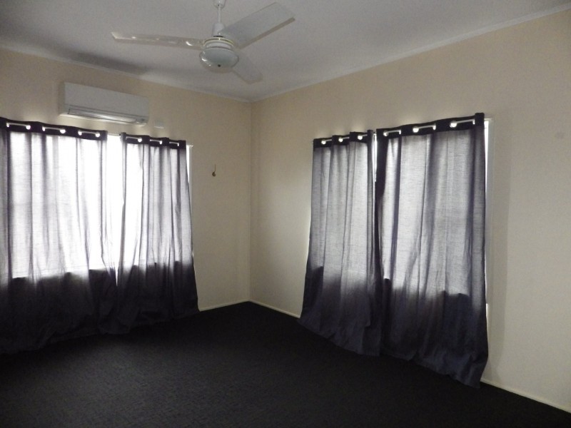 15 Wright Street, Roma QLD 4455
