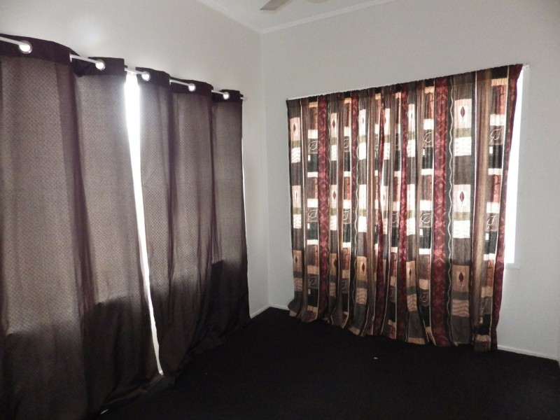 15 Wright Street, Roma QLD 4455