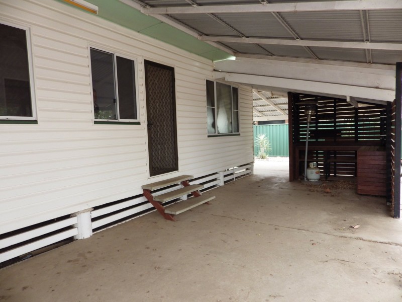 15 Wright Street, Roma QLD 4455