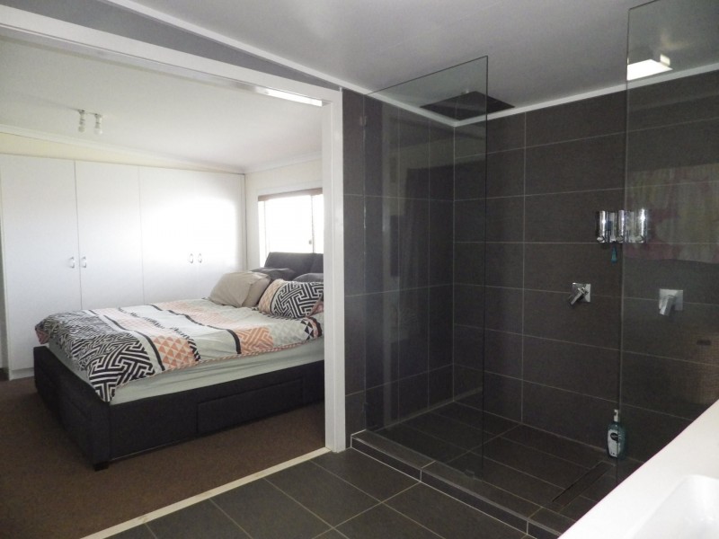 130 Woodside Road, Roma QLD 4455