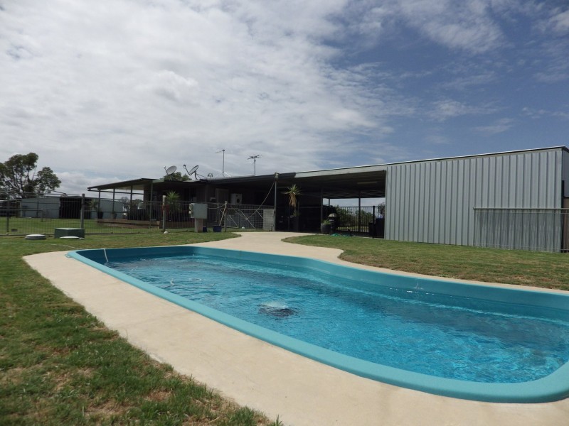 130 Woodside Road, Roma QLD 4455