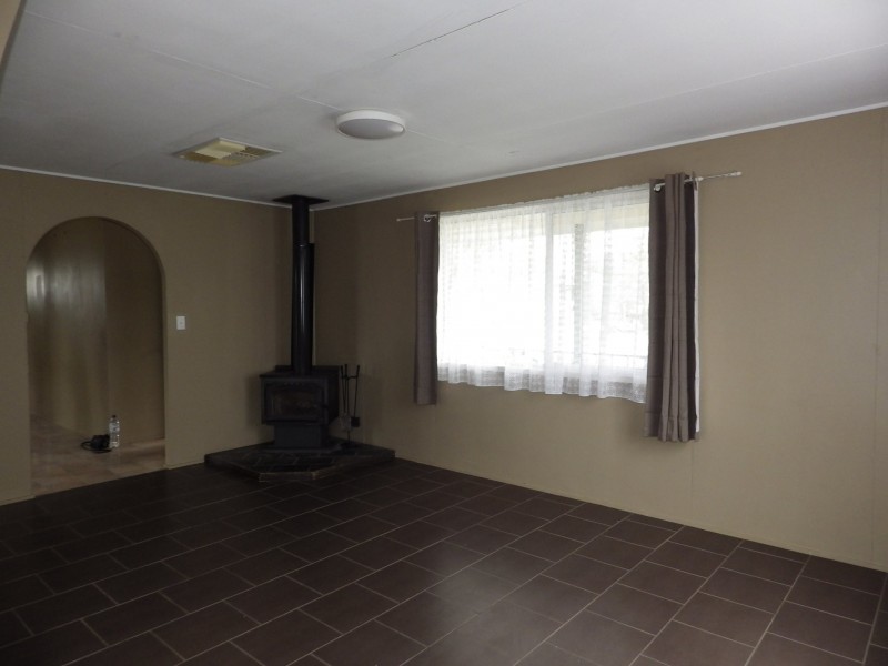 20 Elmer Street, Roma QLD 4455