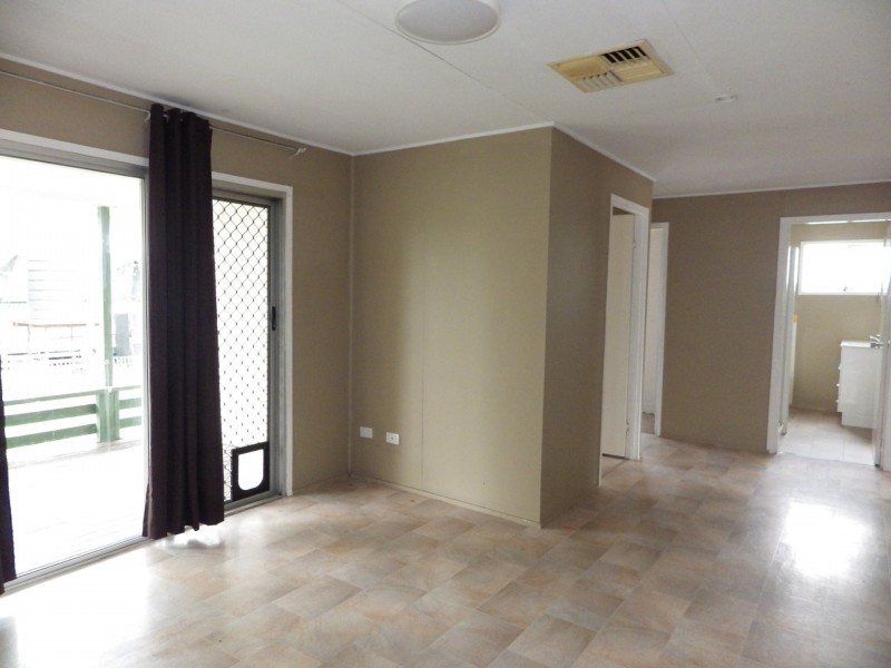 20 Elmer Street, Roma QLD 4455