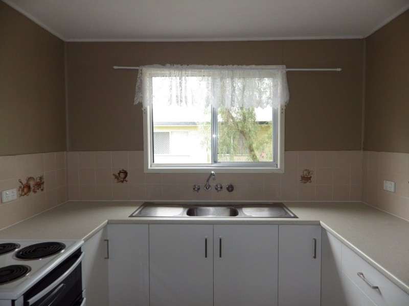 20 Elmer Street, Roma QLD 4455