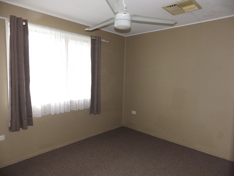 20 Elmer Street, Roma QLD 4455