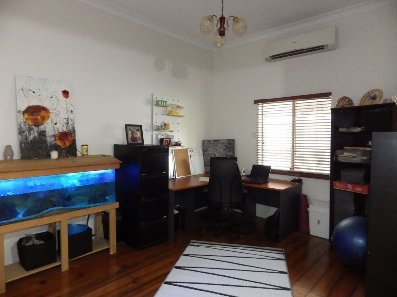 15 George Street, Roma QLD 4455