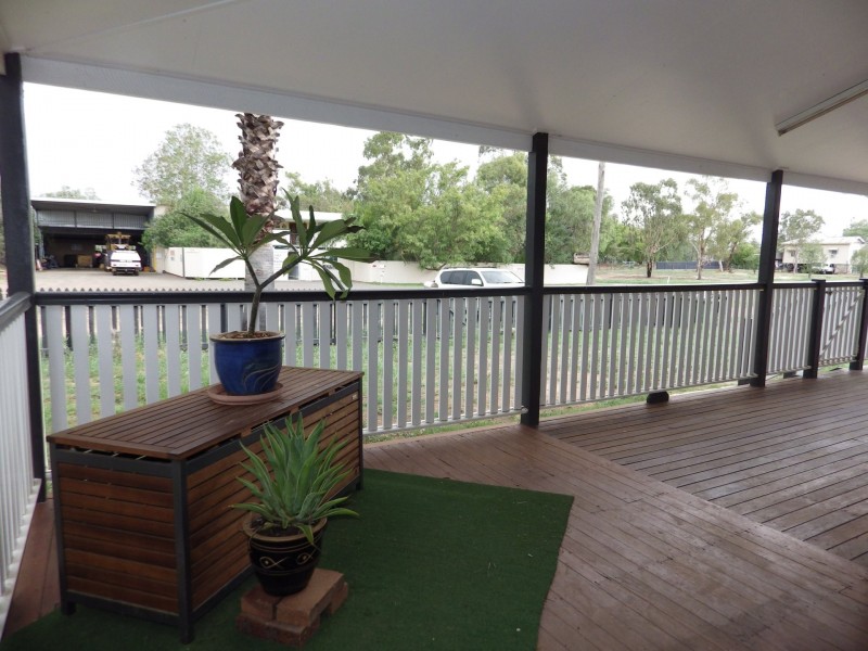 15 George Street, Roma QLD 4455