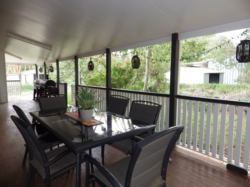 15 George Street, Roma QLD 4455