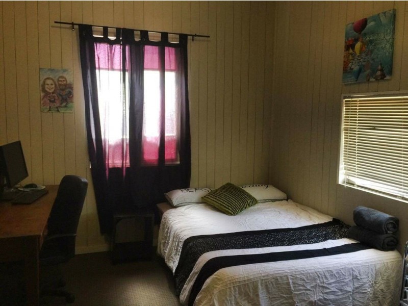 165 McDowall Street, Roma QLD 4455