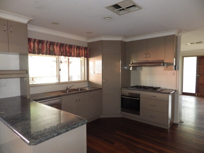 20 Karalee Court, Roma QLD 4455