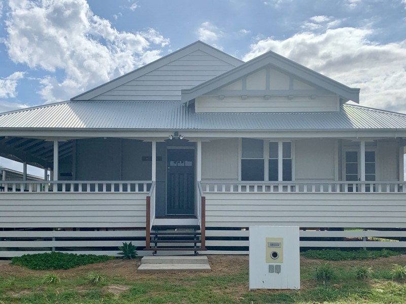 20 South Street, Roma QLD 4455