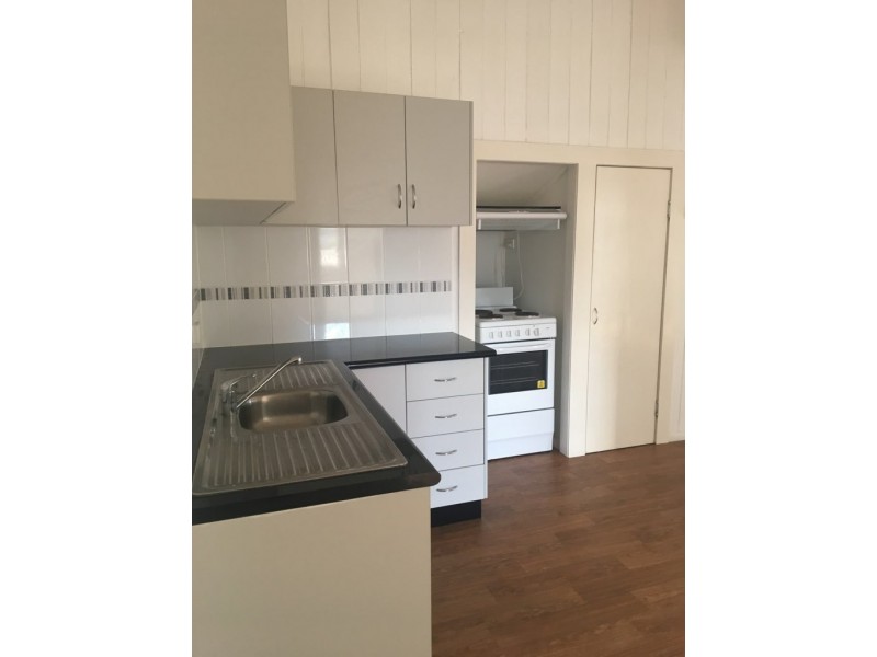 19 George Street, Roma QLD 4455