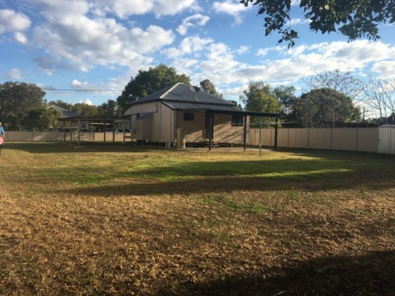 19 George Street, Roma QLD 4455