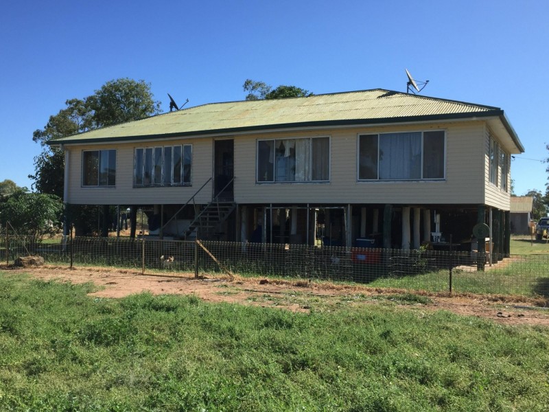 2 Foilview Road, Roma QLD 4455