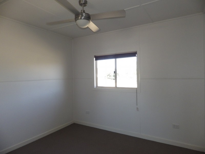 1 Saunders Street, Roma QLD 4455