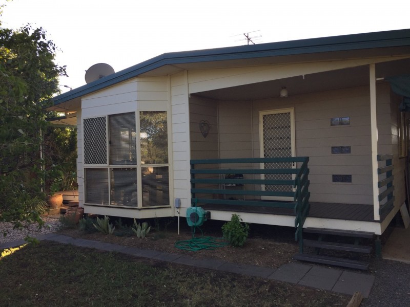 36 Downs Street, Roma QLD 4455