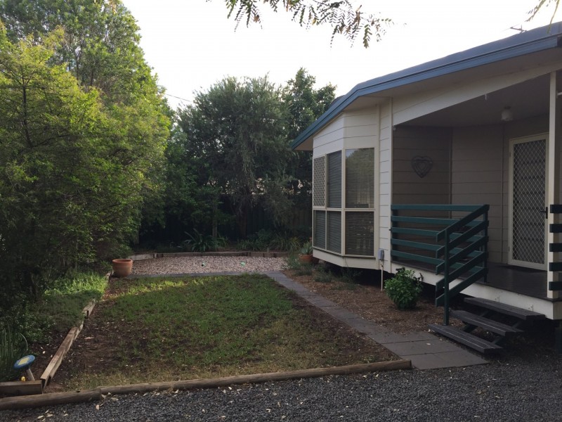 36 Downs Street, Roma QLD 4455
