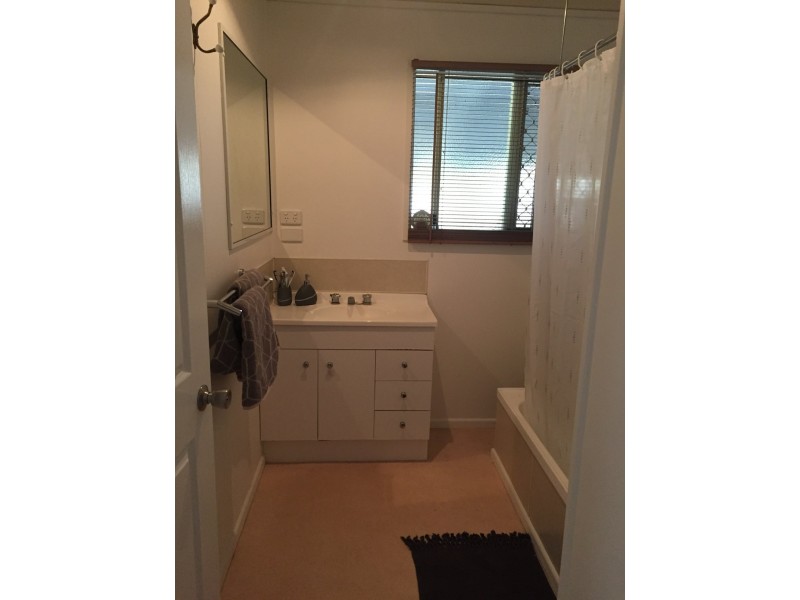 36 Downs Street, Roma QLD 4455