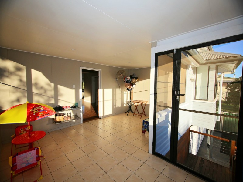 24 Charles Street, Roma QLD 4455