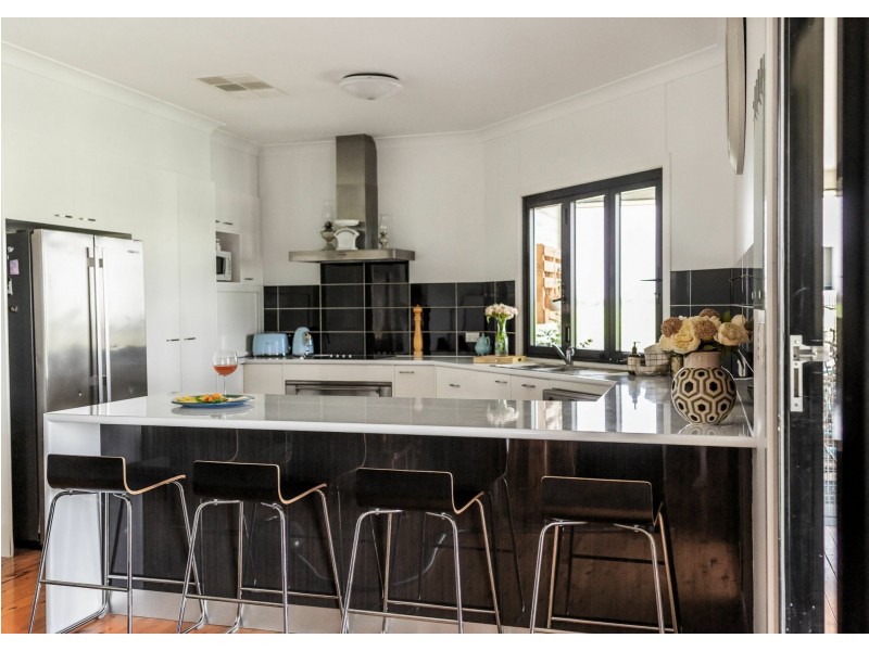 437 Bindango Road, Roma QLD 4455